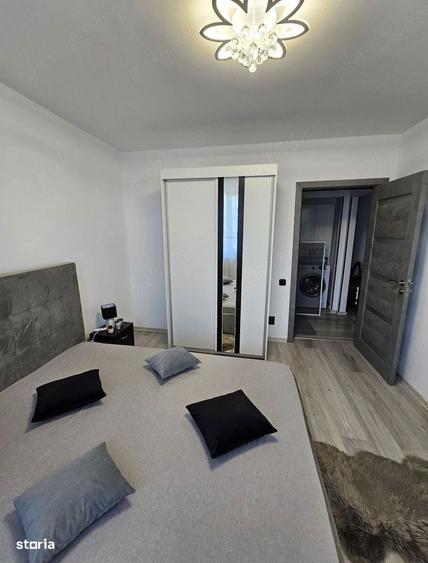 Inchiriez apartament cu 2 camere ,1 Mai ,Calea Grivitei - 5