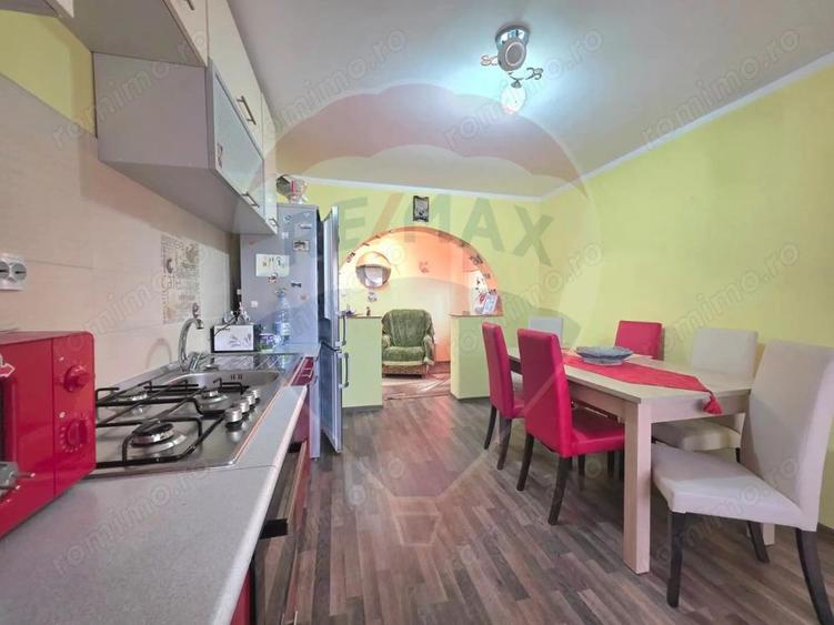 Casa pe strada Prefect Vasile Molovan- Tarnaveni - 14