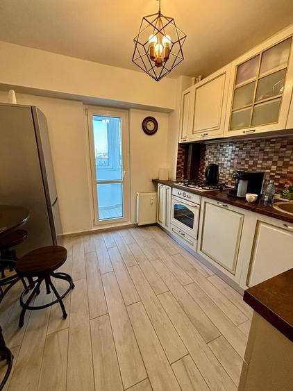 Garsoniera Calea Clarasilor - Matei Basarab - bloc 1995 - decomandata - mobilata - 8