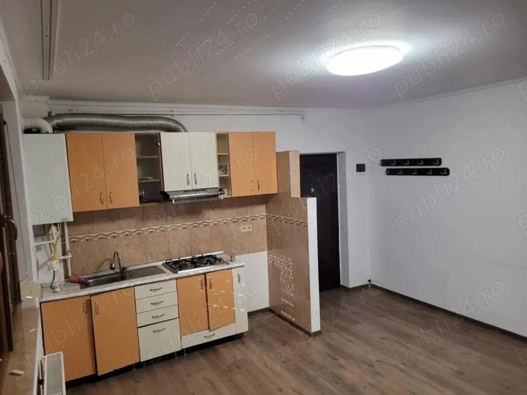 CHIRIE 2 camere Carpati II, parter (micut), imediat ocupabil, doar cu mobila de bucatarie - 3