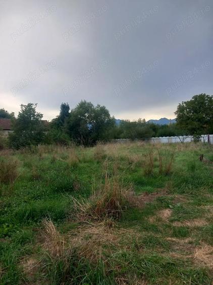 Teren cu Casa Sambata de Sus 3000m intravlian, conectat utilitati - 3