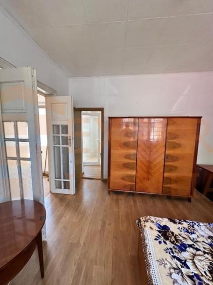 Proprietate 2 corpuri situata in zona Tomis I - 5