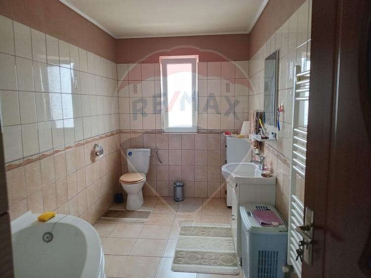 SE VINDE O SUPERBA VILA DUPLEX IN VIA CARMINA!! - 21