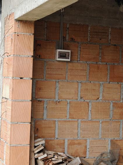 De vanzare casa la rosu - 4