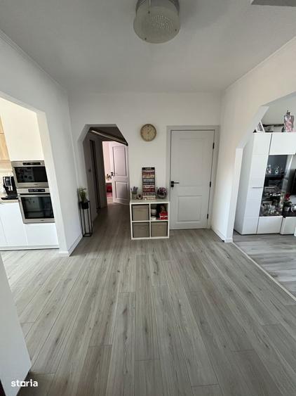 Apartament la cheie cu 3 camere renovat complet - 12