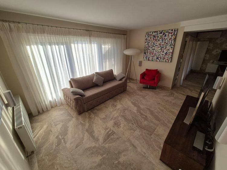 VILĂ complet utilata Central Via Carmina, Arad (comision 0) - 2