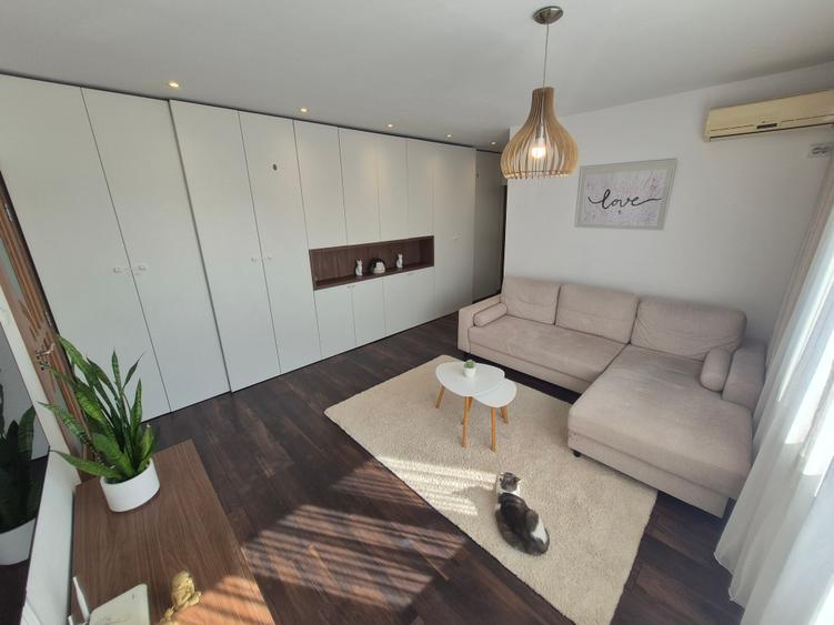 2 Cam-Lux-1 Min Spitalul Judetean-54 MP--Balcon-Mobilat-Centrala--85.000 Euro ! - 3