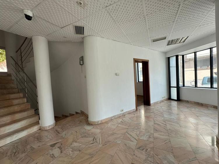 Zona Unirii 235 mp S+P terasa 150 mp - 2