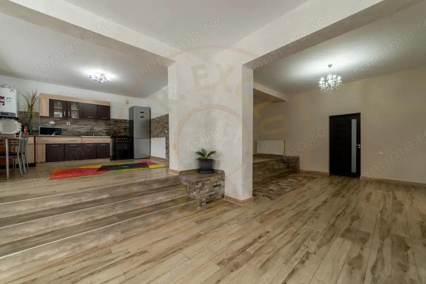 Casa primitoare de inchiriat in Valea Ursului-spa?iu, natura si lini?te - 1