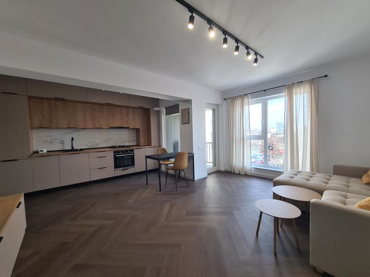 Apartament luminos,  zona  buna, bine compartimentat, mobilat, prima inchirere. - 7