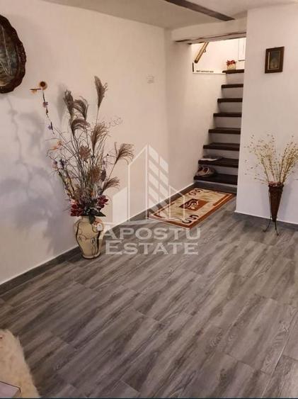 Casa cu 4 camere, , centrală proprie ,zona Parneava - 8