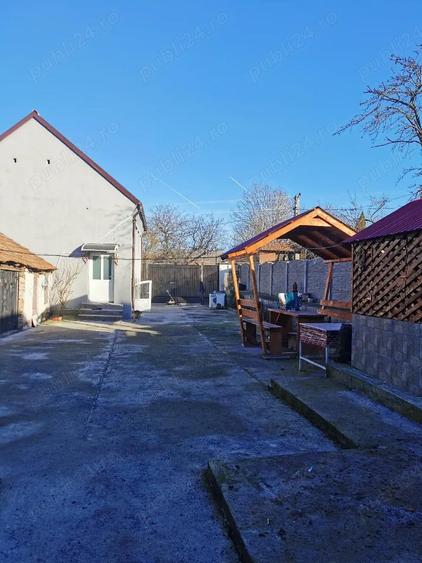 Proprietar vand casa la sat - 10