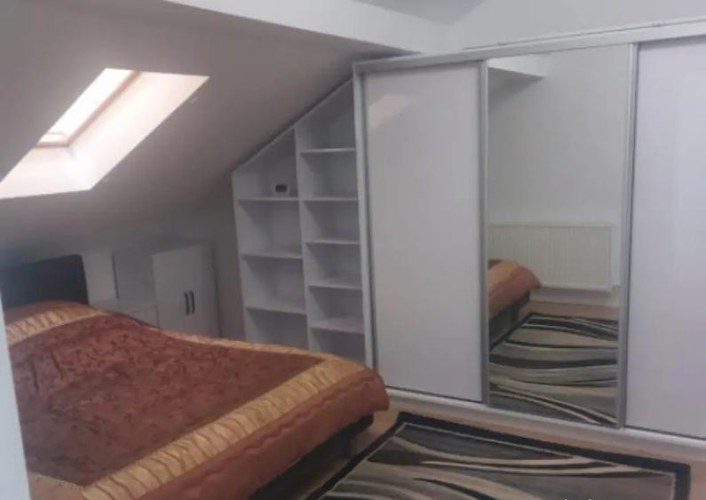 Apartament 3 camere, mansarda in ZONA CENTRALA - 6