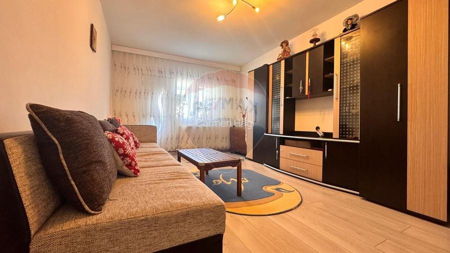 Apartament 3 camere, de vanzare, zona Eden, Soveja