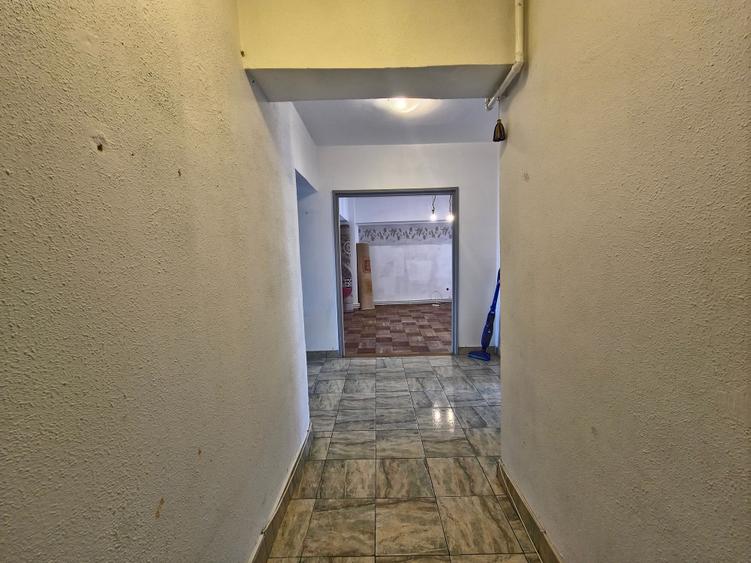 Ultracentral Tomis Mall 3 camere decomandat etaj 3/7 - 11