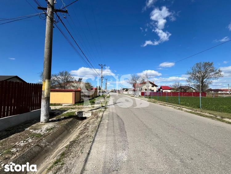 Casa parter + anexa renovata cu teren la strada - 18