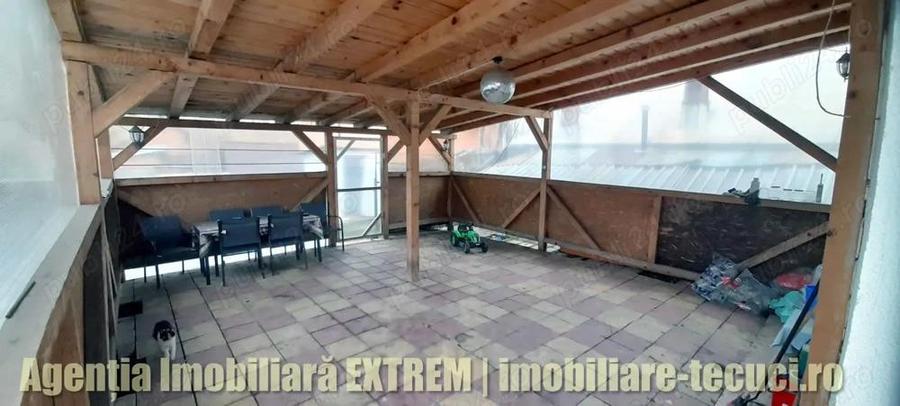 Casa cu 3 camere ?i 360mp teren, in Tecuci str. Vanatori - 7