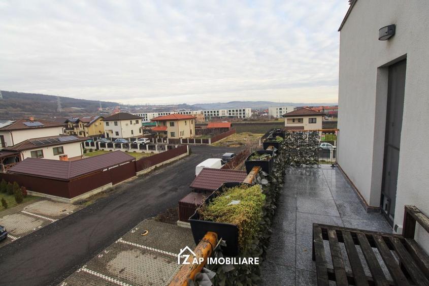 Penthouse la cheie - 3 camere + 2 terase 30 mp –  2 parcări - 24