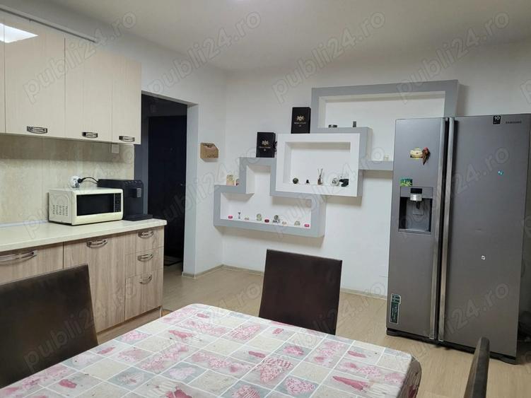 Inchiriez apartament 3 camere Bd. Bucure?ti zona Center , mobilat ?i utilat - 9