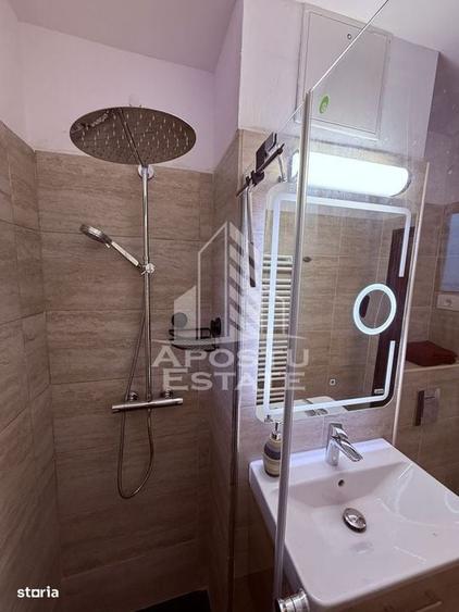 Apartament cu 3 Camere, Renovat recent, Centrala proprie, Lift - 9