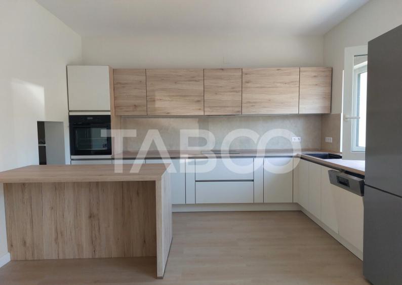 Casa individuala de inchiriat P+1E 3 dormitoare curte libera - 1