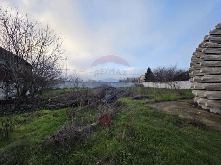 Teren de vanzare Strada Sculptorilor Giulesti, 1900 mp, deschidere 42m - 5