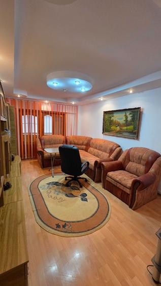 Inchiriez apartament 3 camere - 5