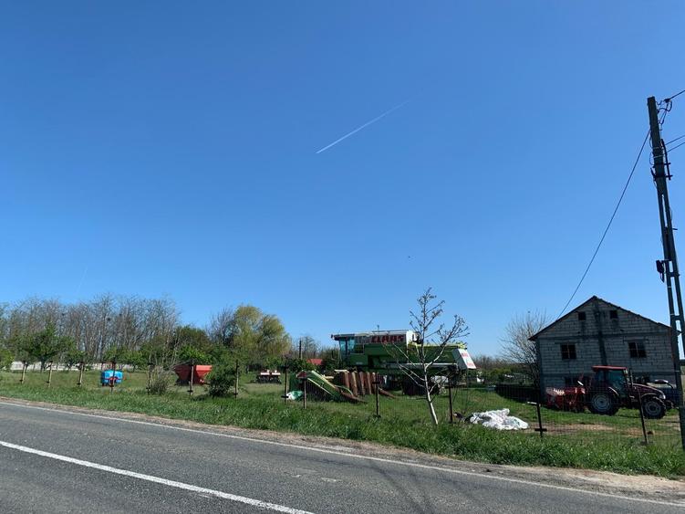 Fermă de vânzare - DN3 - 84m deschidere - 24