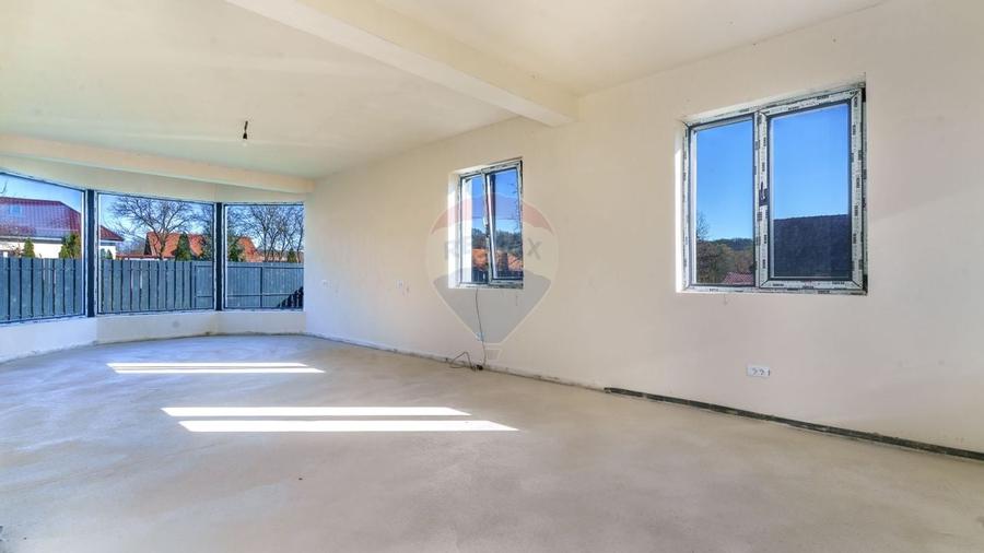 COMISION 0% - Casa / Vila cu 5 camere de vanzare in Sanpaul, Cluj - 4