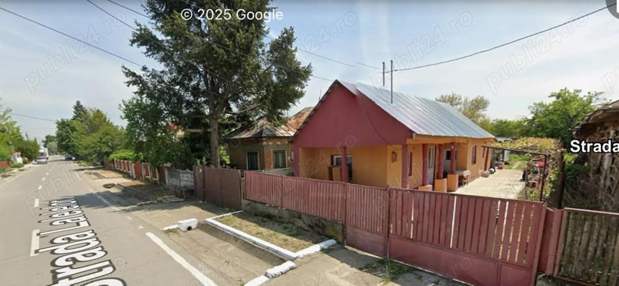 Casa de vanzare cu teren 65e m2 - 2