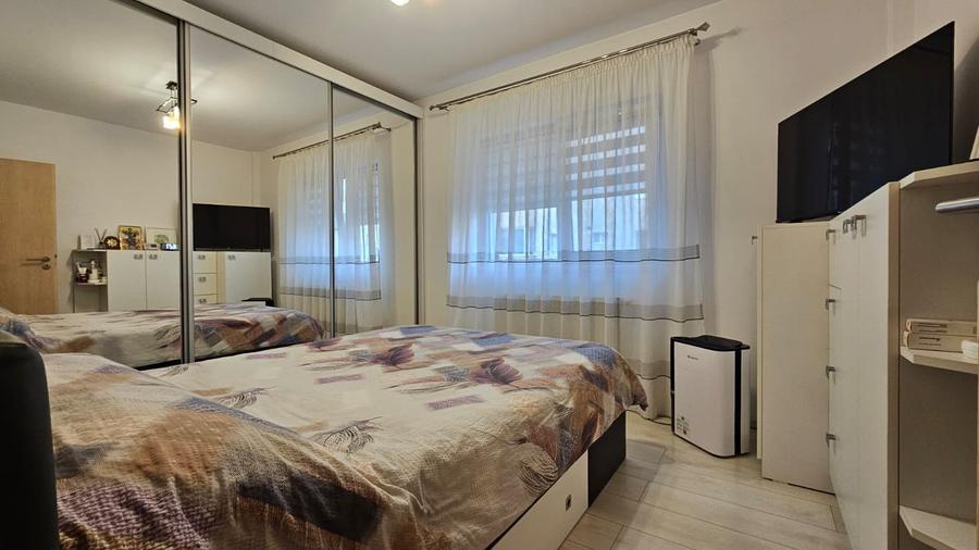 Apartament 2 camere zona Judetean,mobilat,parcare,160000 Euro - 3