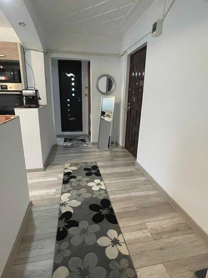 Apartament cu 2 camere decomandat în Berca