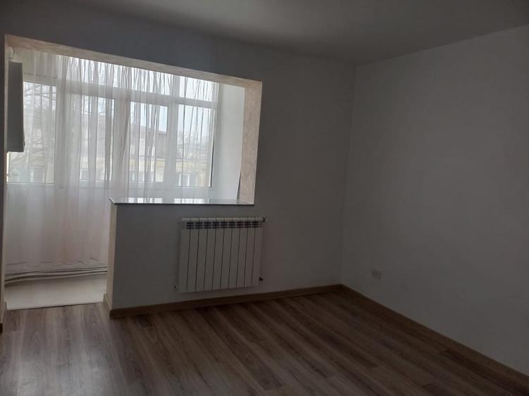 Apartament vanzare focsani sud 47000 euro - 2