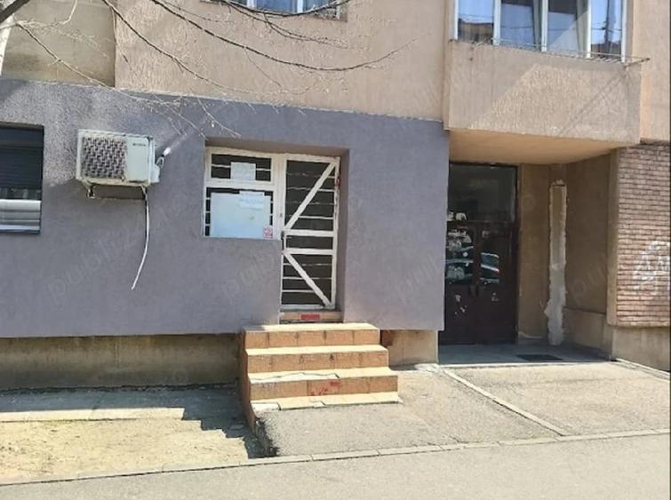 Spațiu comercial, de 15 mp, în Exterior Vest