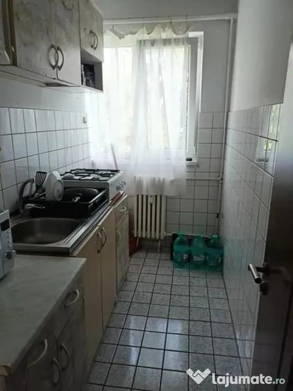 Apartament cu 2 camere nedecomandat în George Enescu