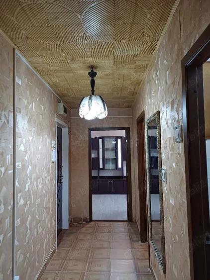 Apartament cu 2 camere decomandat în Horia