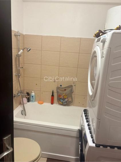 Vand apartament pe 2 niveluri