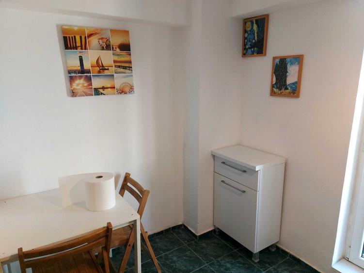 Garsonieră decomandată în Unirii