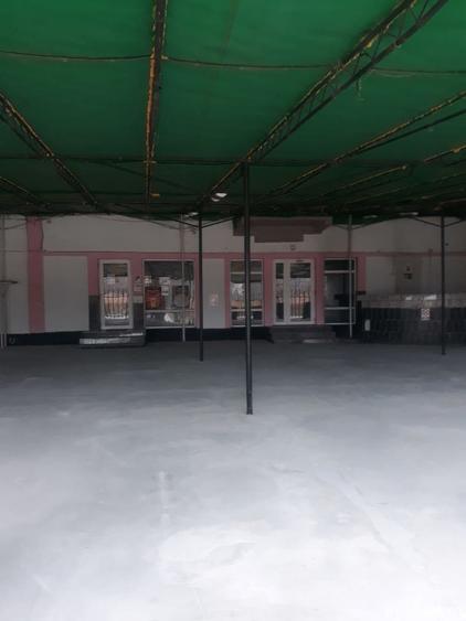 Spațiu comercial, de 550 mp, în Var