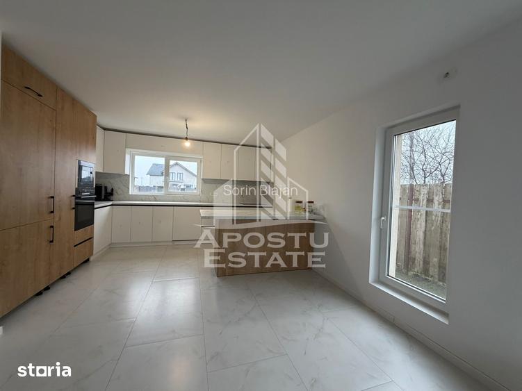 Casa individuala, 6 camere, 2 bai, garaj, teren 913, pompa de caldura