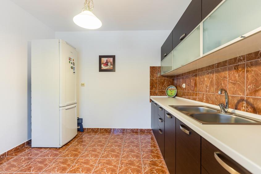 Duplex cu 4 camere cu Canalizare în Voluntari