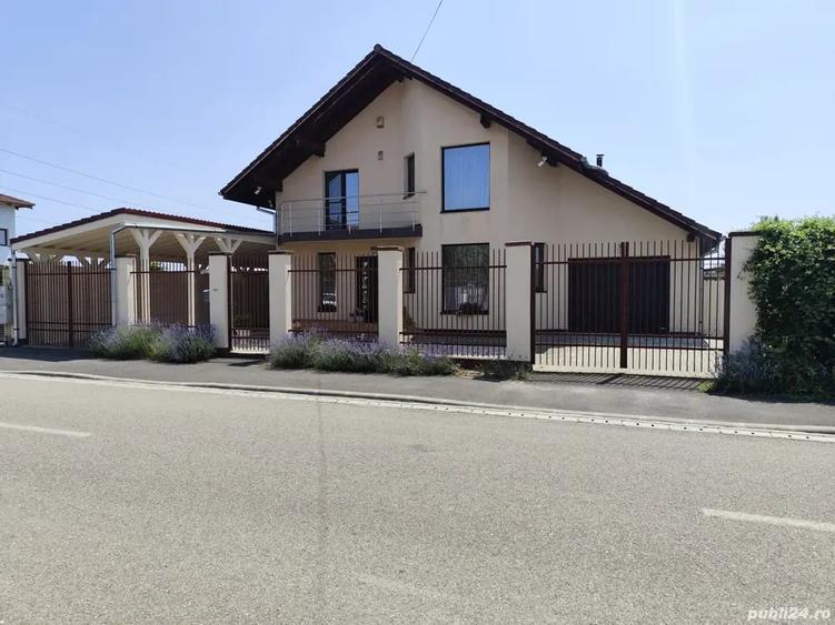 Casă cu 3 camere cu Teren 660 Mp în Ghiroda