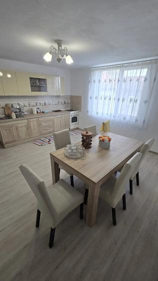 Casă cu 3 camere cu Teren 1500 Mp în Hidiș