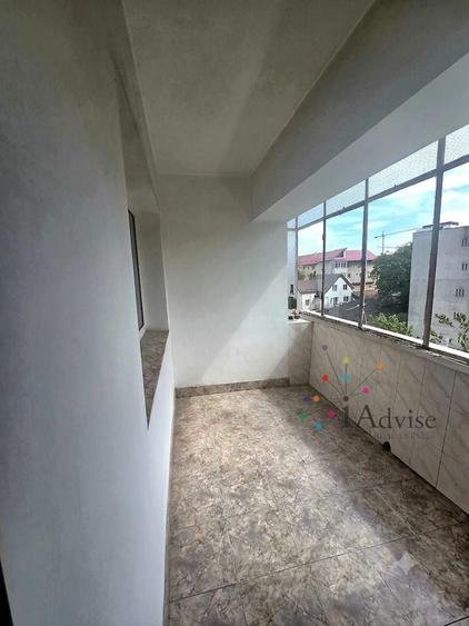 Apartament cu 3 camere decomandat, mobilat în Noua