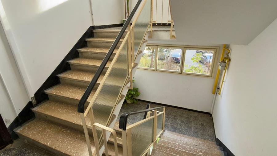 Apartament cu 3 camere decomandat în Drumul Taberei