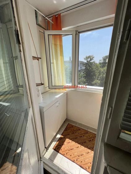 Apartament cu 2 camere semidecomandat în Hipodrom