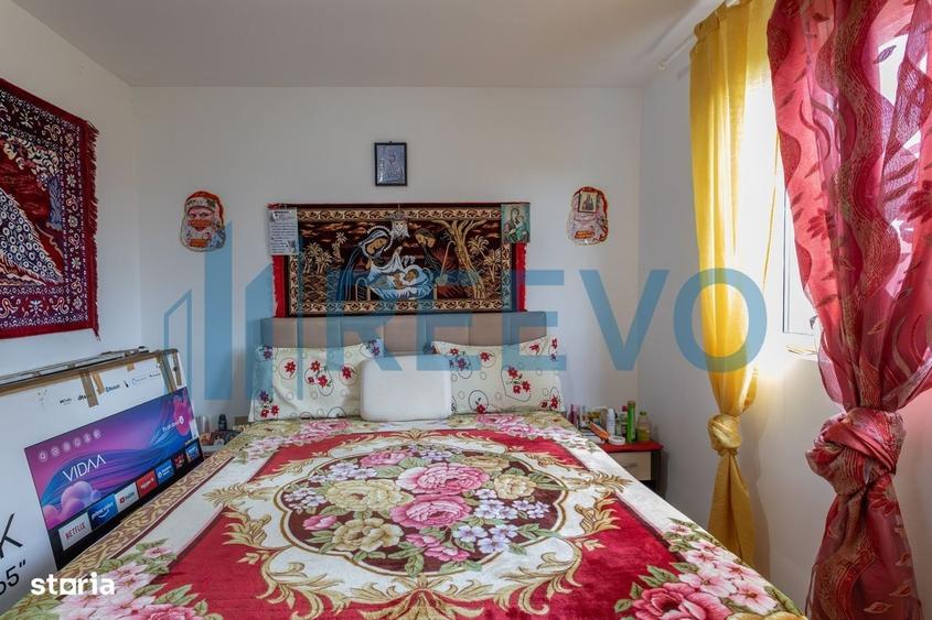 Casă cu 4 camere în Siretu