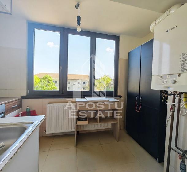 Apartament cu 2 camere decomandat, mobilat în Bucovina
