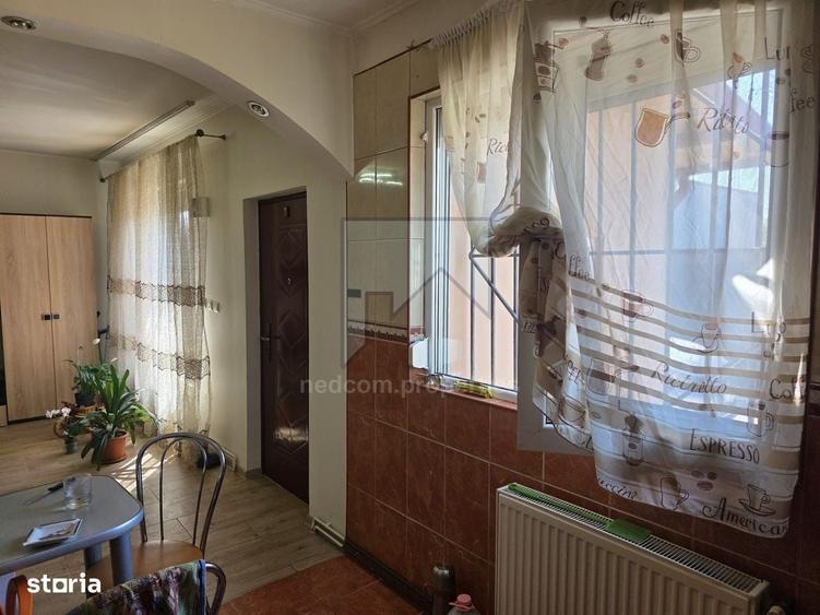 Casă cu 2 camere în Central