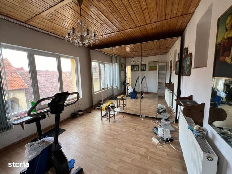 Casă cu 4 camere cu Teren 800 Mp în Gheorgheni